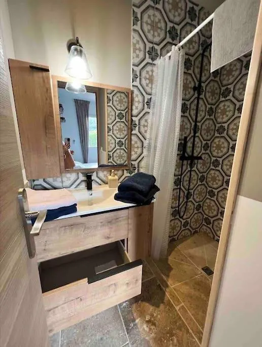Appartement Loft Pied De Coline Au Calme à Ginasservis
